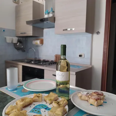 Via Marina 19 - Casa Sul Mare. Semesterbostad